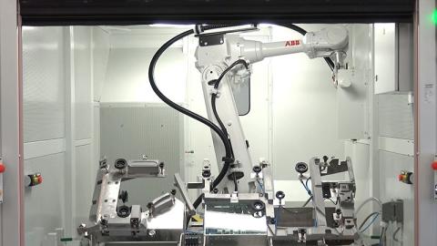 Robotised milling machine for GRUAU