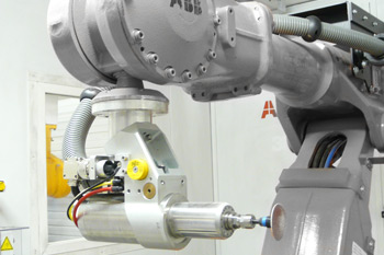 AXIOME sanding robotic machine